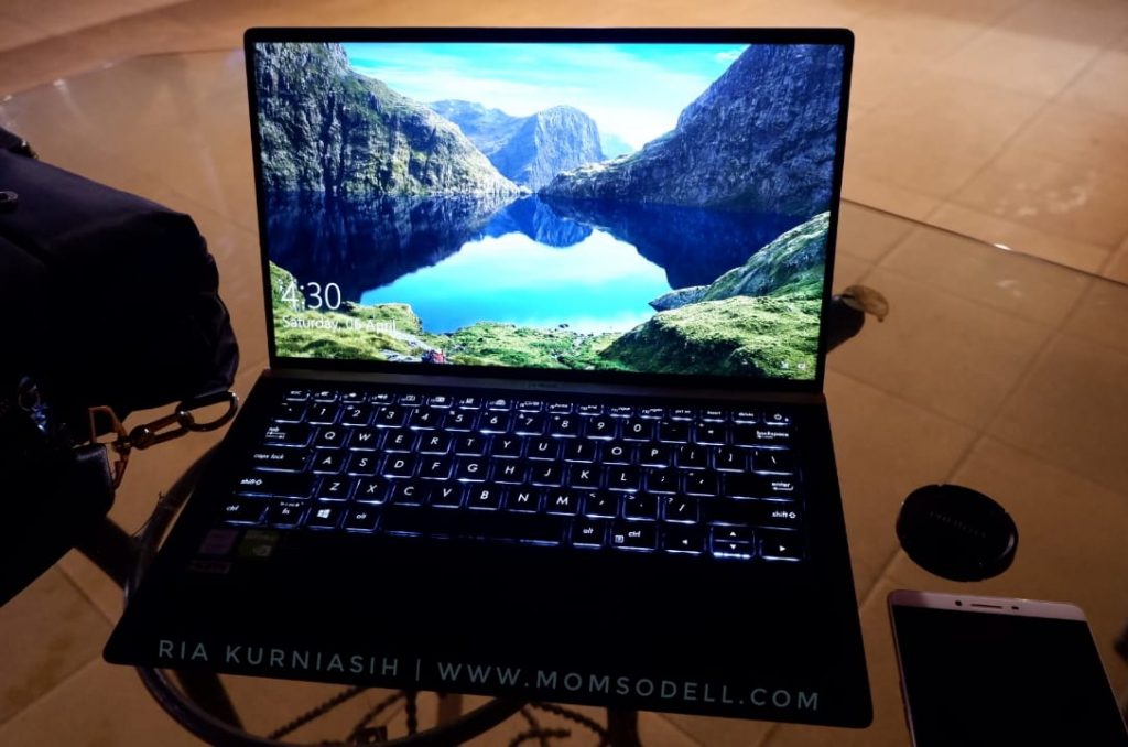 ASUS ZenBook 1