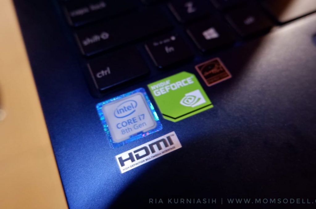 ASUS ZenBook 4